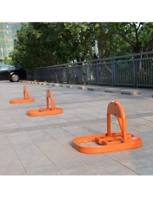 Heavy-Duty Iron Parking Lock – Manual Fold-Down Barrier (69 x 50 x 45 cm)